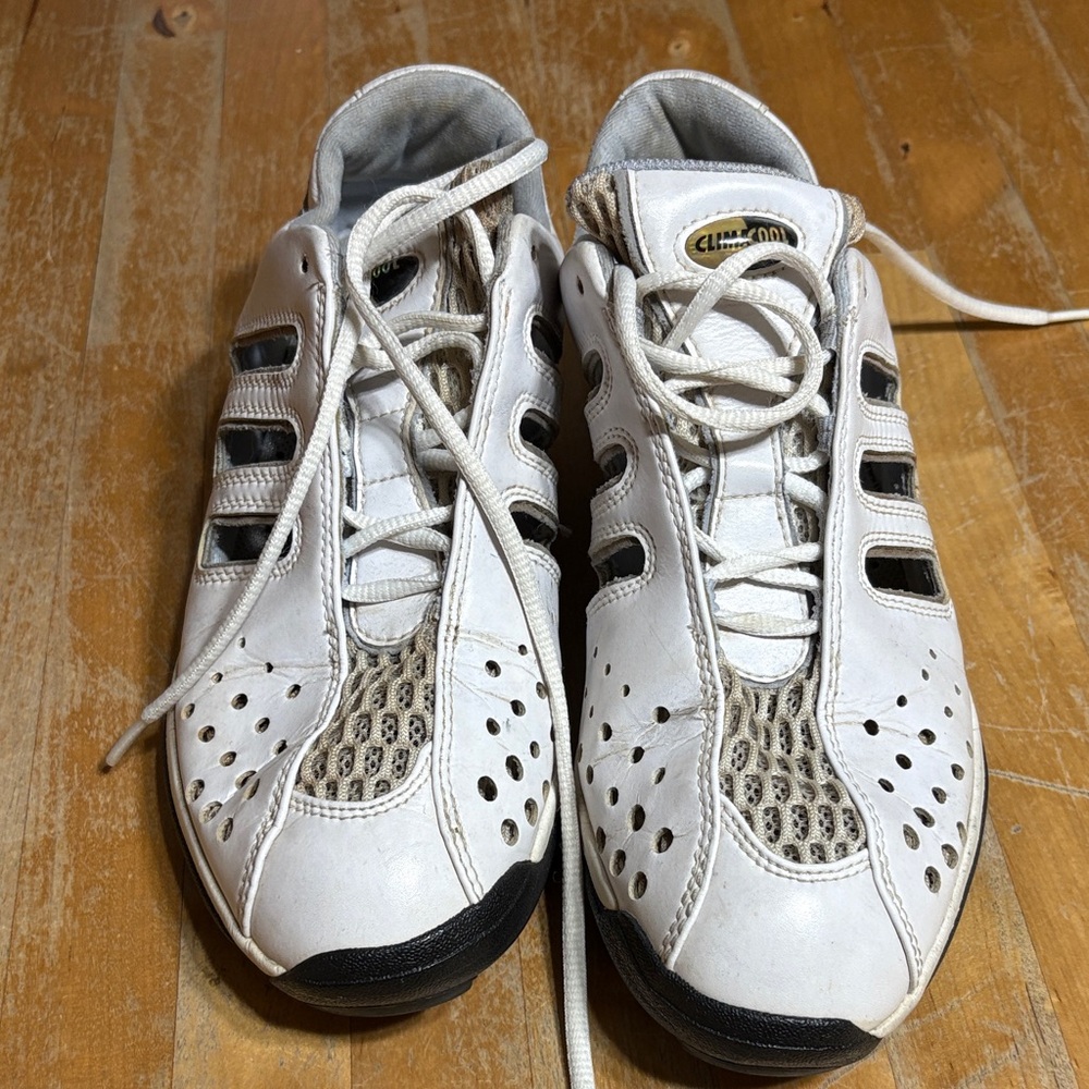 Women’s Adidas Adiprene torsion system golf shoes